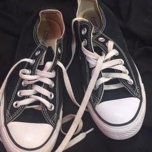 Black converse